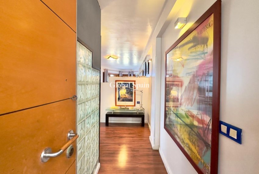 Resale - APARTMENT -
TORREVIEJA - La Veleta