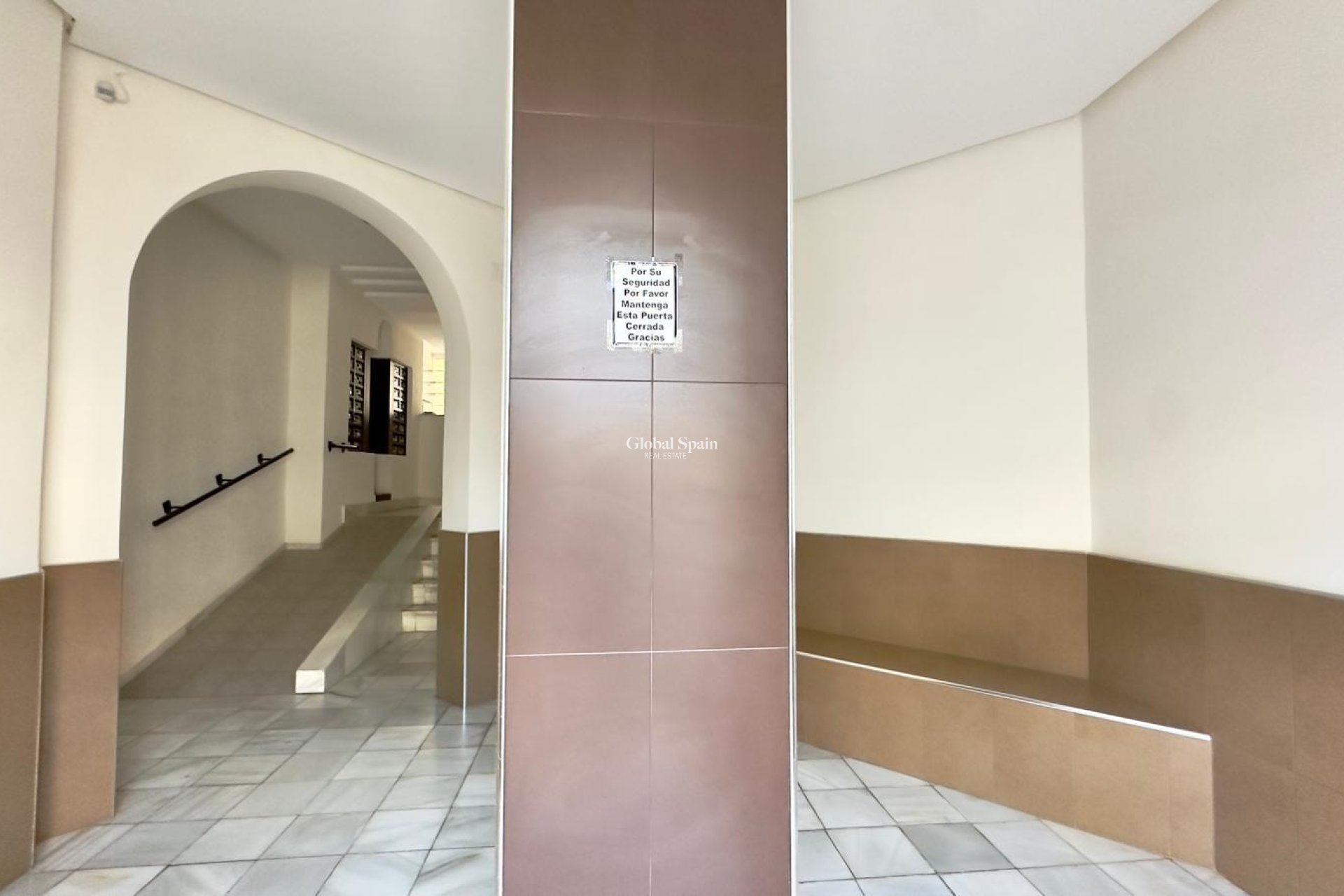 Resale - APARTMENT -
TORREVIEJA - La Veleta