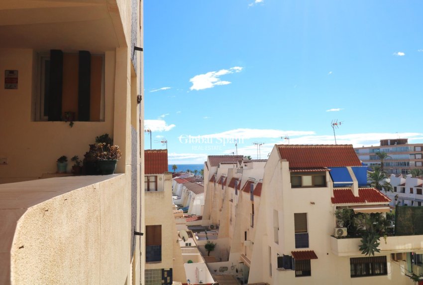 Resale - APARTMENT -
TORREVIEJA - La Veleta