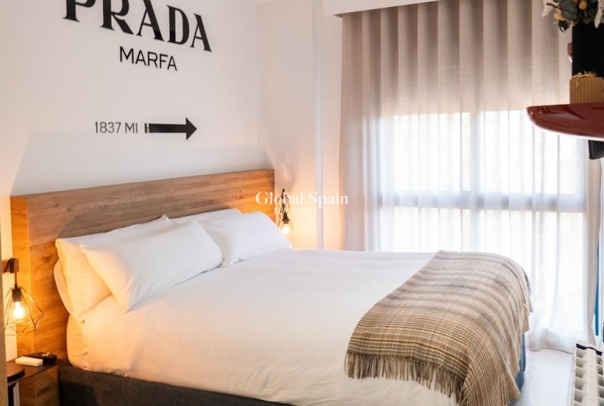 Resale - APARTMENT -
TORREVIEJA - La Veleta