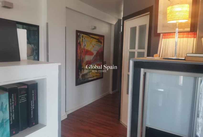 Resale - APARTMENT -
TORREVIEJA - La Veleta
