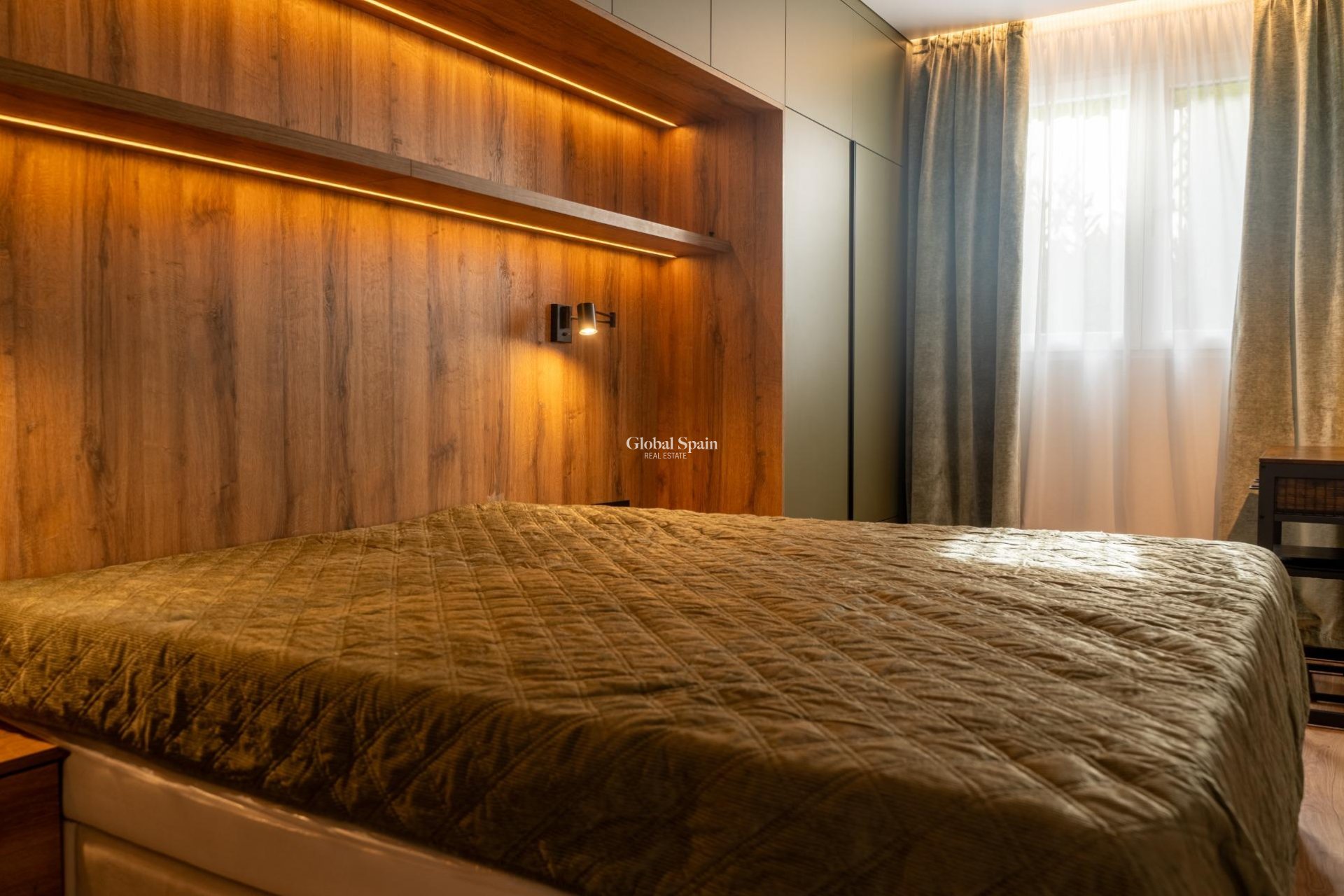 Resale - APARTMENT -
TORREVIEJA - La Veleta