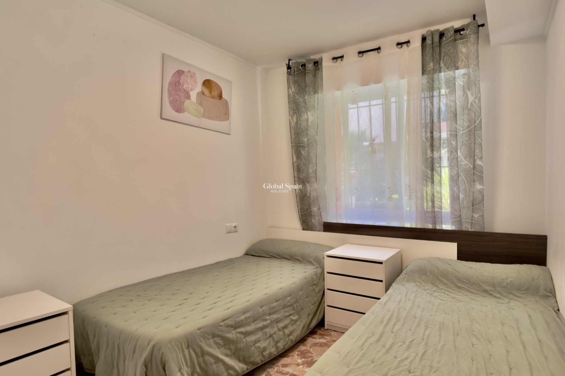 Resale - APARTMENT -
TORREVIEJA - La veleta