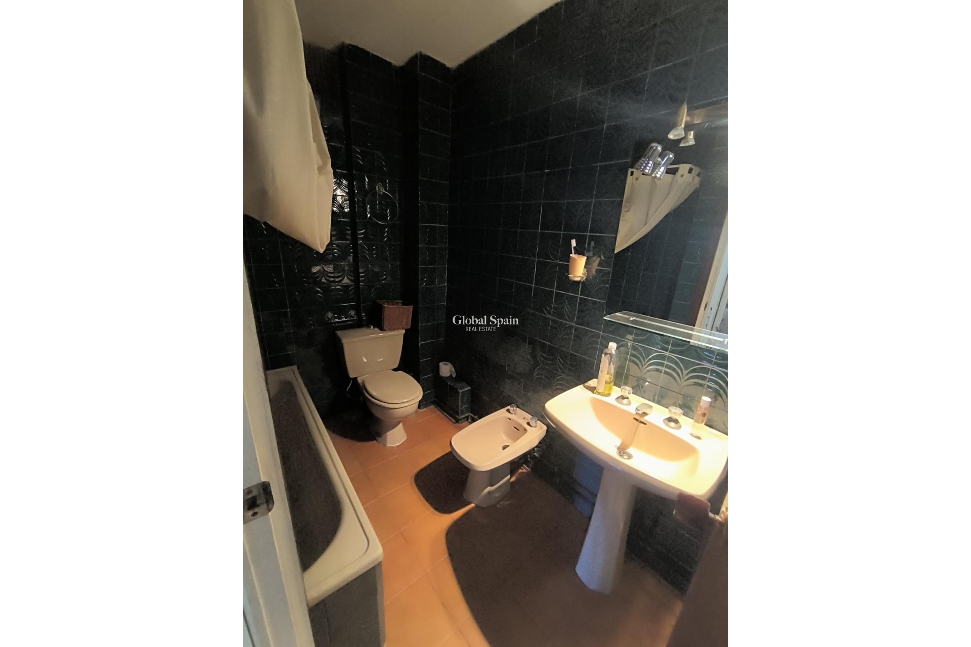 Resale - APARTMENT -
TORREVIEJA - Las Piscinas Naturales