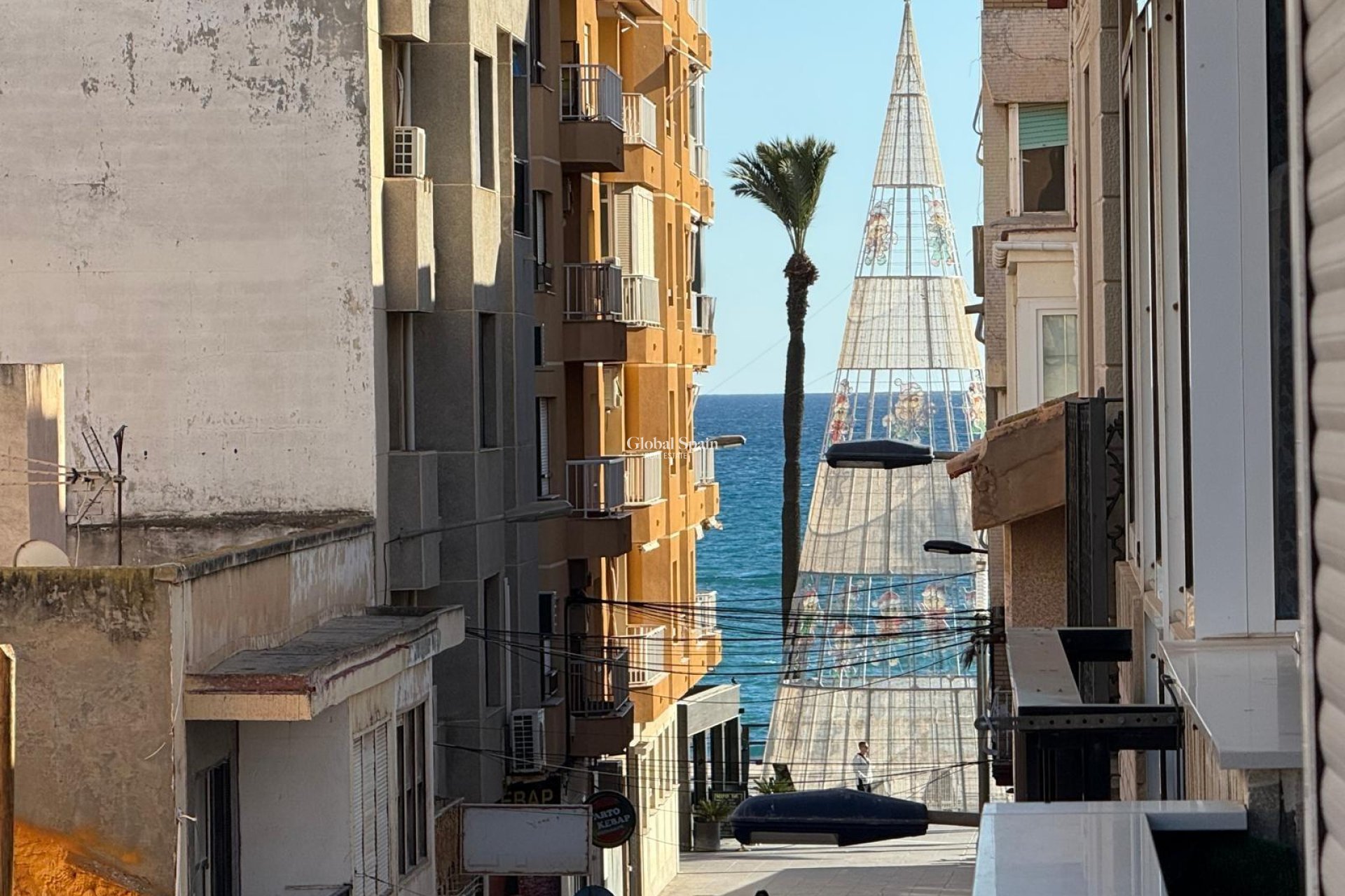 Resale - APARTMENT -
TORREVIEJA - Las Piscinas Naturales