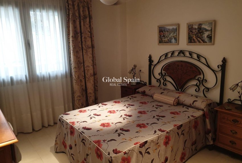 Resale - APARTMENT -
TORREVIEJA - Las Piscinas Naturales