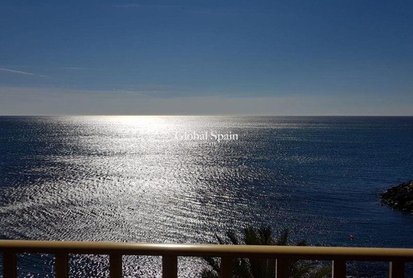 Resale - APARTMENT -
TORREVIEJA - Las Piscinas Naturales