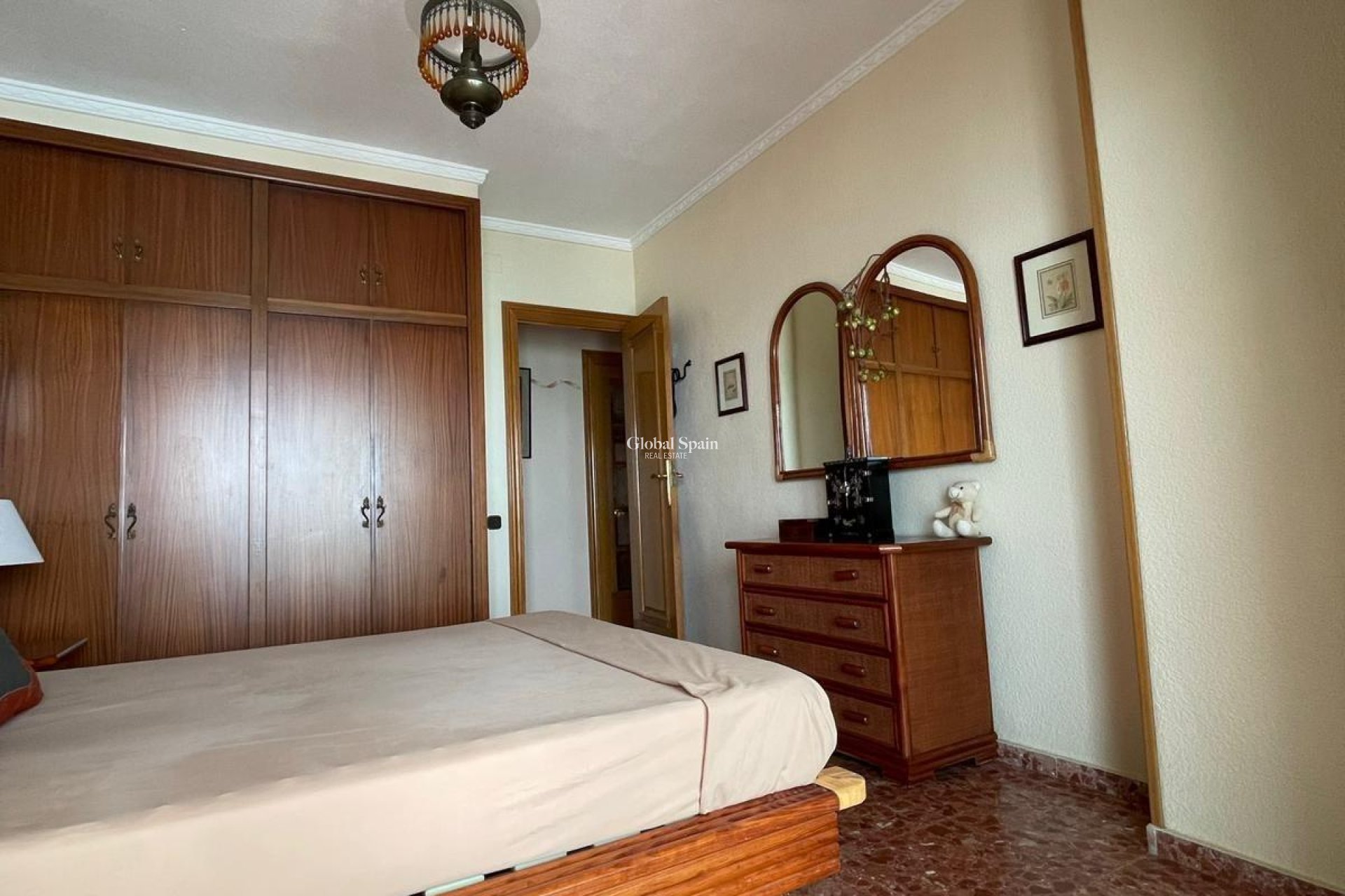 Resale - APARTMENT -
TORREVIEJA - Las Piscinas Naturales