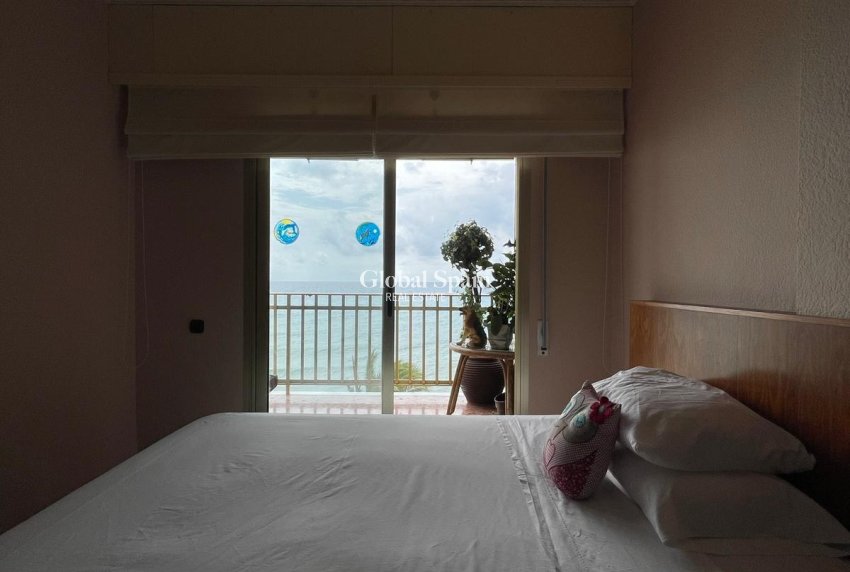 Resale - APARTMENT -
TORREVIEJA - Las Piscinas Naturales