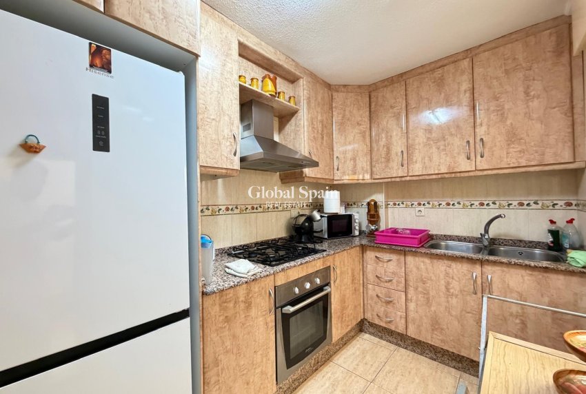 Resale - APARTMENT -
TORREVIEJA - Las Piscinas Naturales