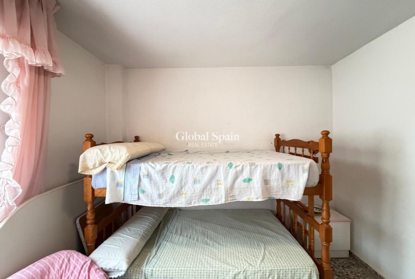 Resale - APARTMENT -
TORREVIEJA - Las Piscinas Naturales