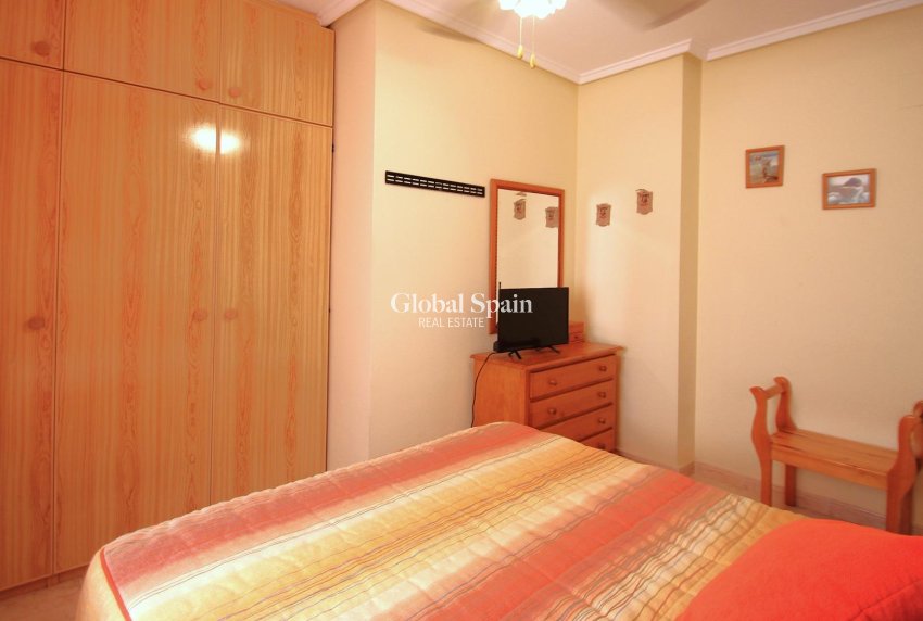 Resale - APARTMENT -
TORREVIEJA - Las Piscinas Naturales