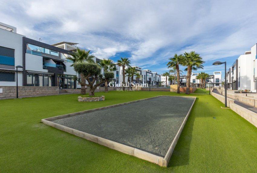 Resale - APARTMENT -
TORREVIEJA - LOS BALCONES - LOS ALTOS