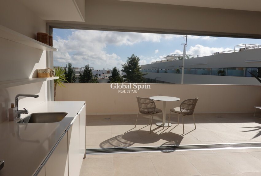 Resale - APARTMENT -
TORREVIEJA - LOS BALCONES - LOS ALTOS