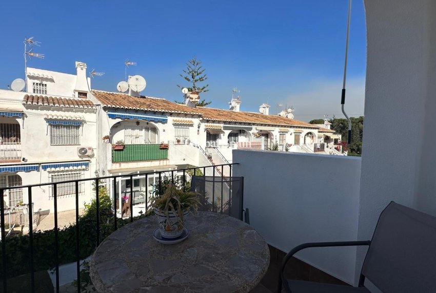 Resale - APARTMENT -
TORREVIEJA - LOS BALCONES - LOS ALTOS