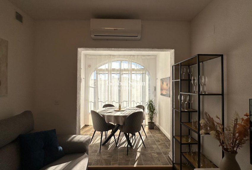 Resale - APARTMENT -
TORREVIEJA - LOS BALCONES - LOS ALTOS