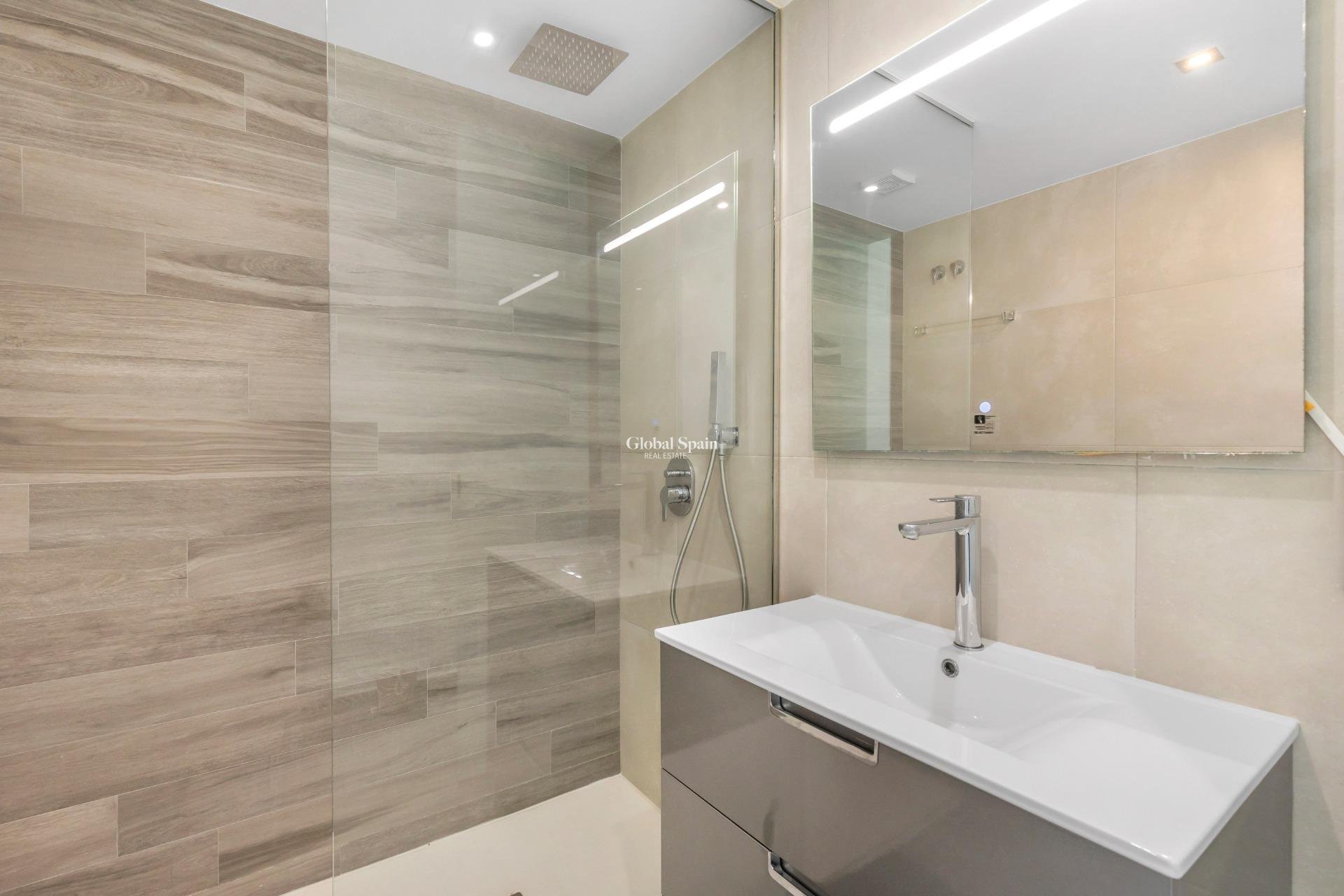 Resale - APARTMENT -
TORREVIEJA - LOS BALCONES - LOS ALTOS