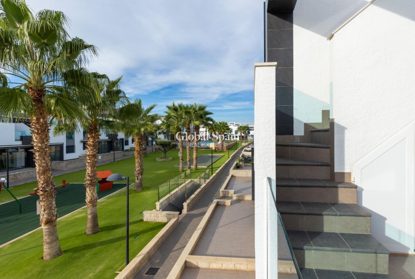 Resale - APARTMENT -
TORREVIEJA - LOS BALCONES - LOS ALTOS