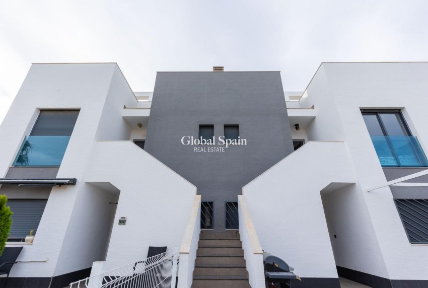 Resale - APARTMENT -
TORREVIEJA - LOS BALCONES - LOS ALTOS