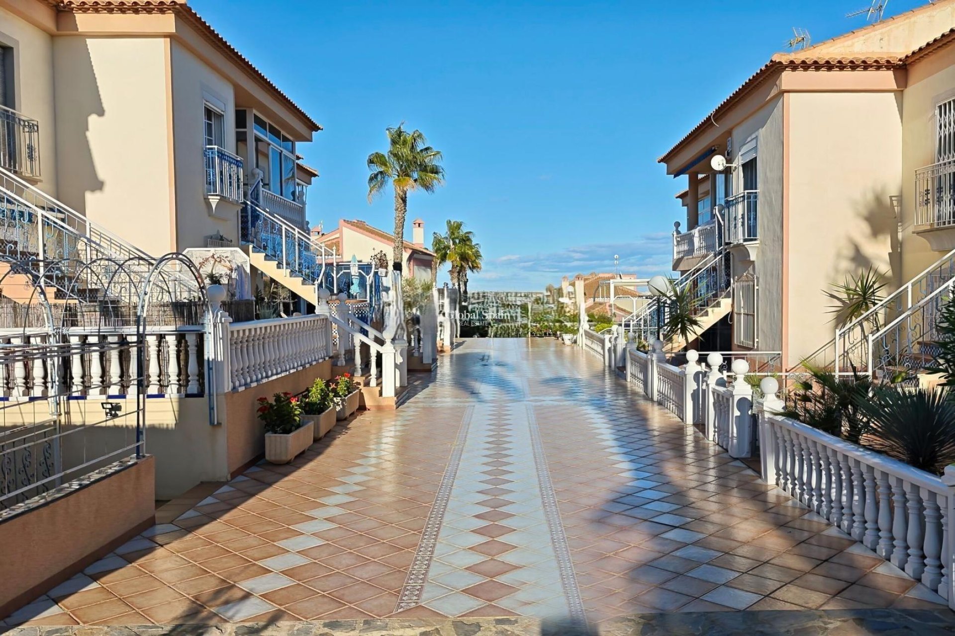 Resale - APARTMENT -
TORREVIEJA - LOS BALCONES - LOS ALTOS