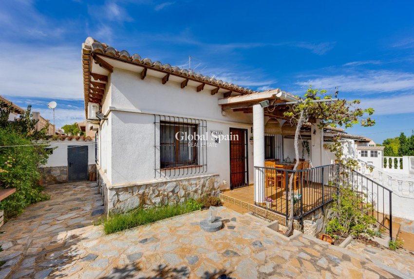 Resale - APARTMENT -
TORREVIEJA - LOS BALCONES - LOS ALTOS