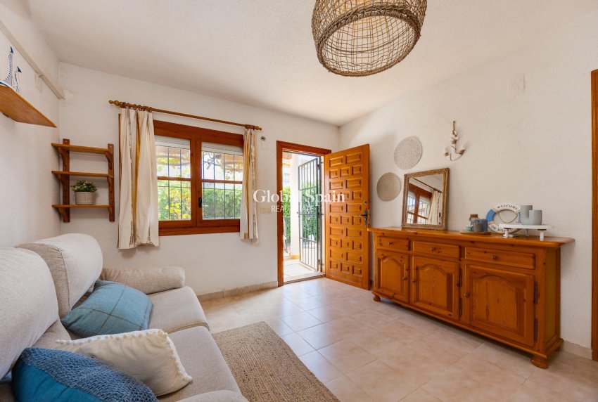 Resale - APARTMENT -
TORREVIEJA - LOS BALCONES - LOS ALTOS