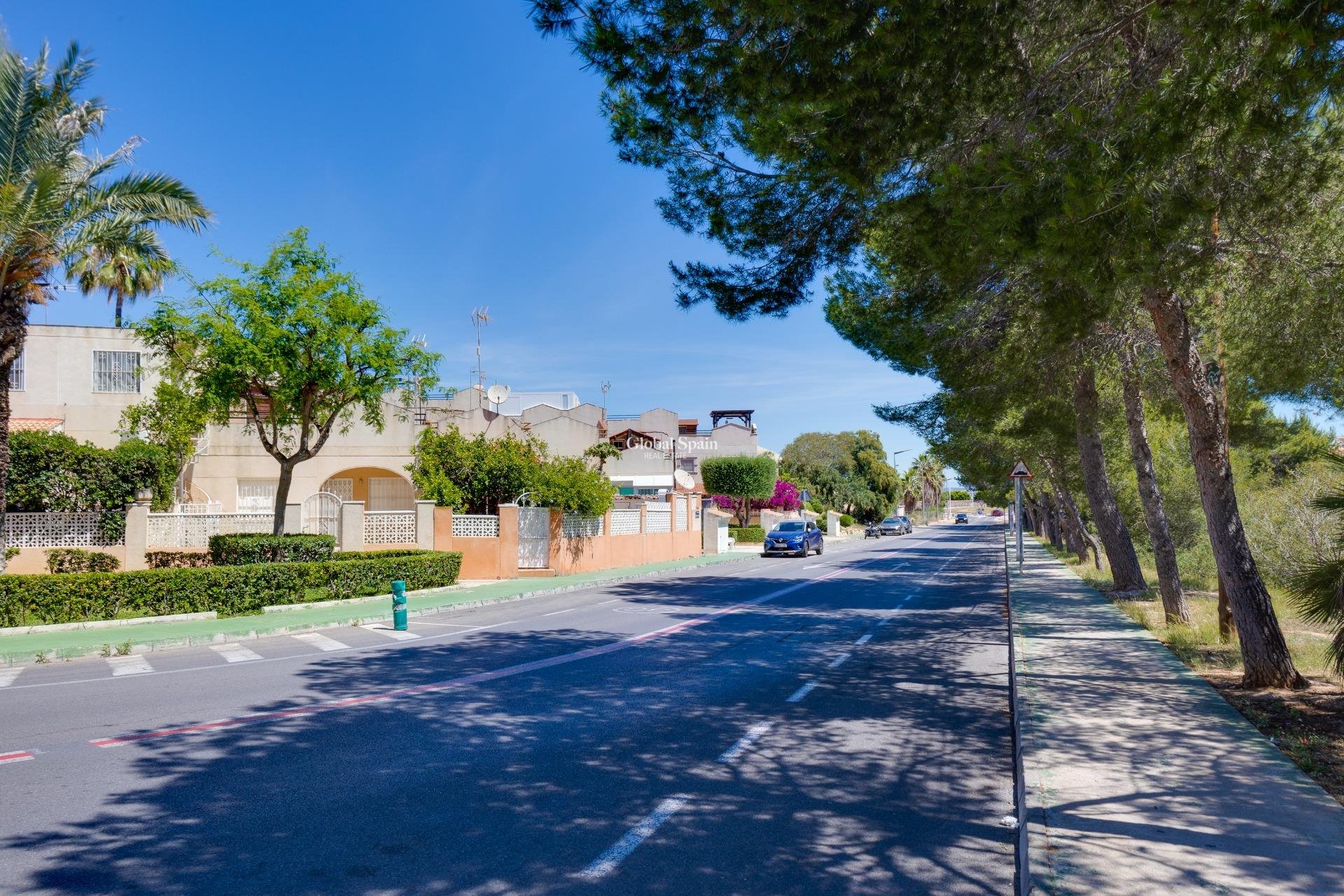 Resale - APARTMENT -
TORREVIEJA - LOS BALCONES - LOS ALTOS