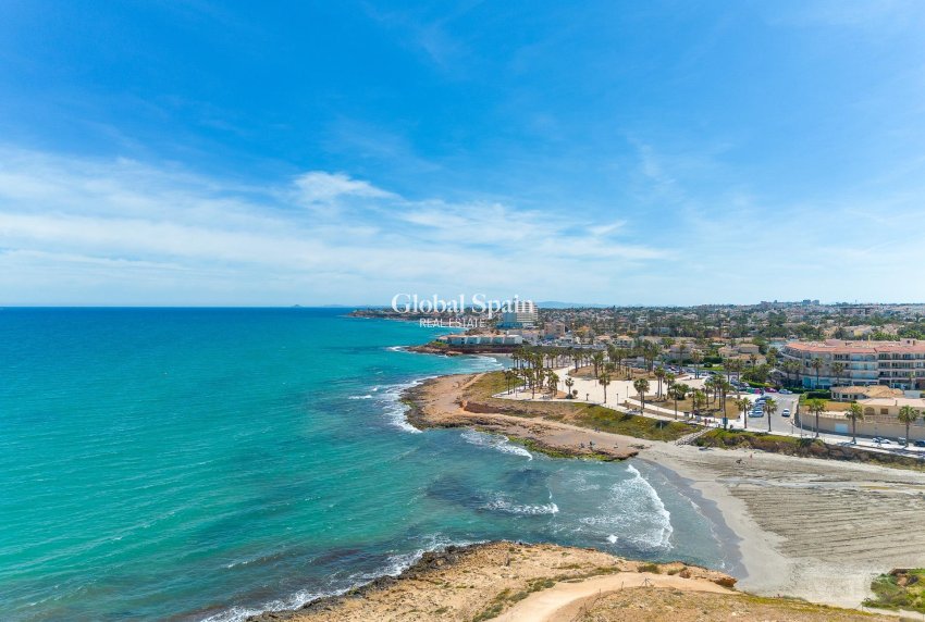 Resale - APARTMENT -
TORREVIEJA - LOS BALCONES - LOS ALTOS