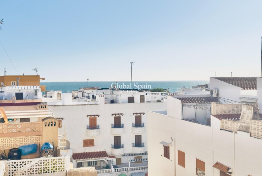 Resale - APARTMENT -
TORREVIEJA - Los Europeos