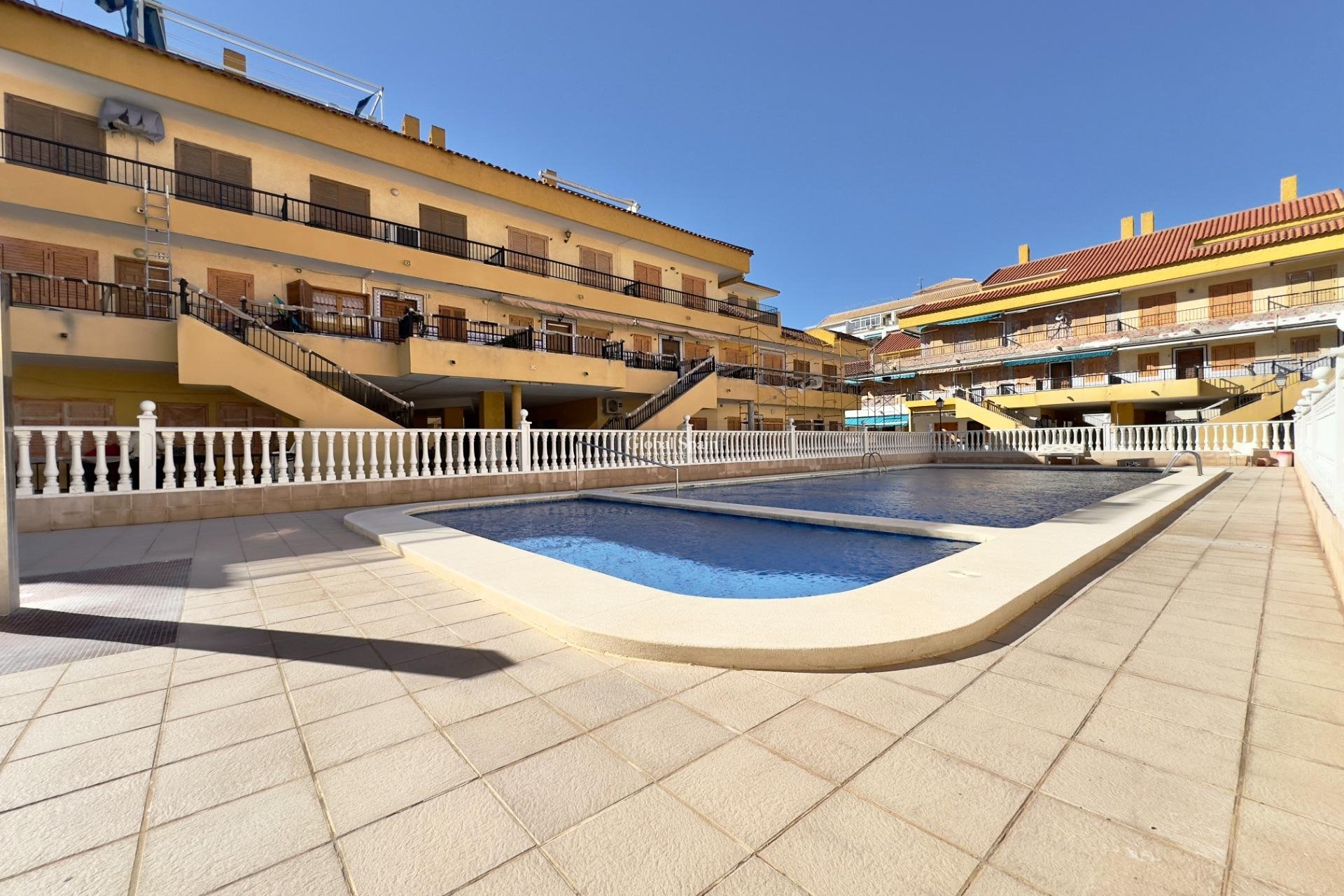 Resale - APARTMENT -
TORREVIEJA - Los Europeos