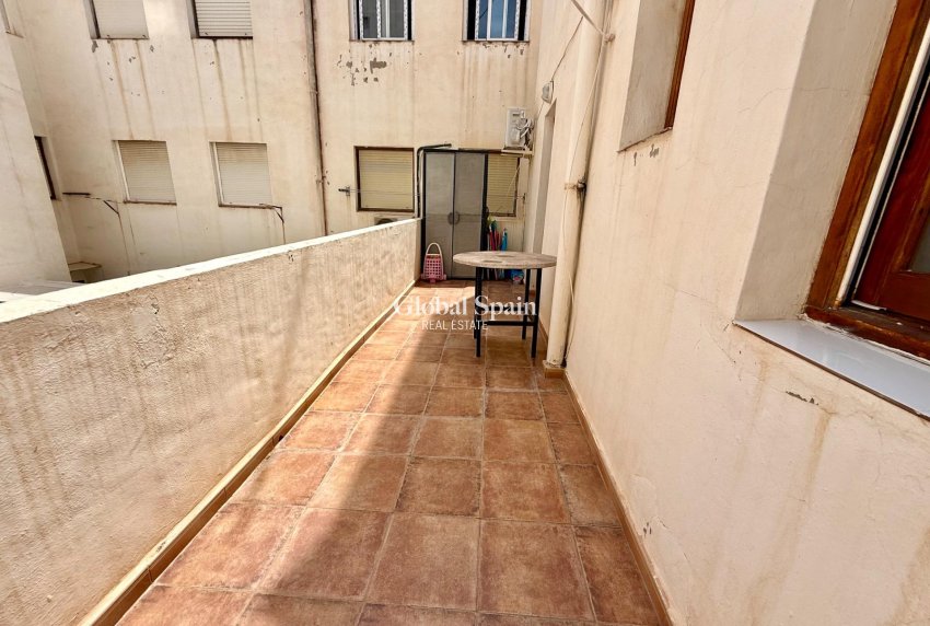 Resale - APARTMENT -
TORREVIEJA - Los Europeos