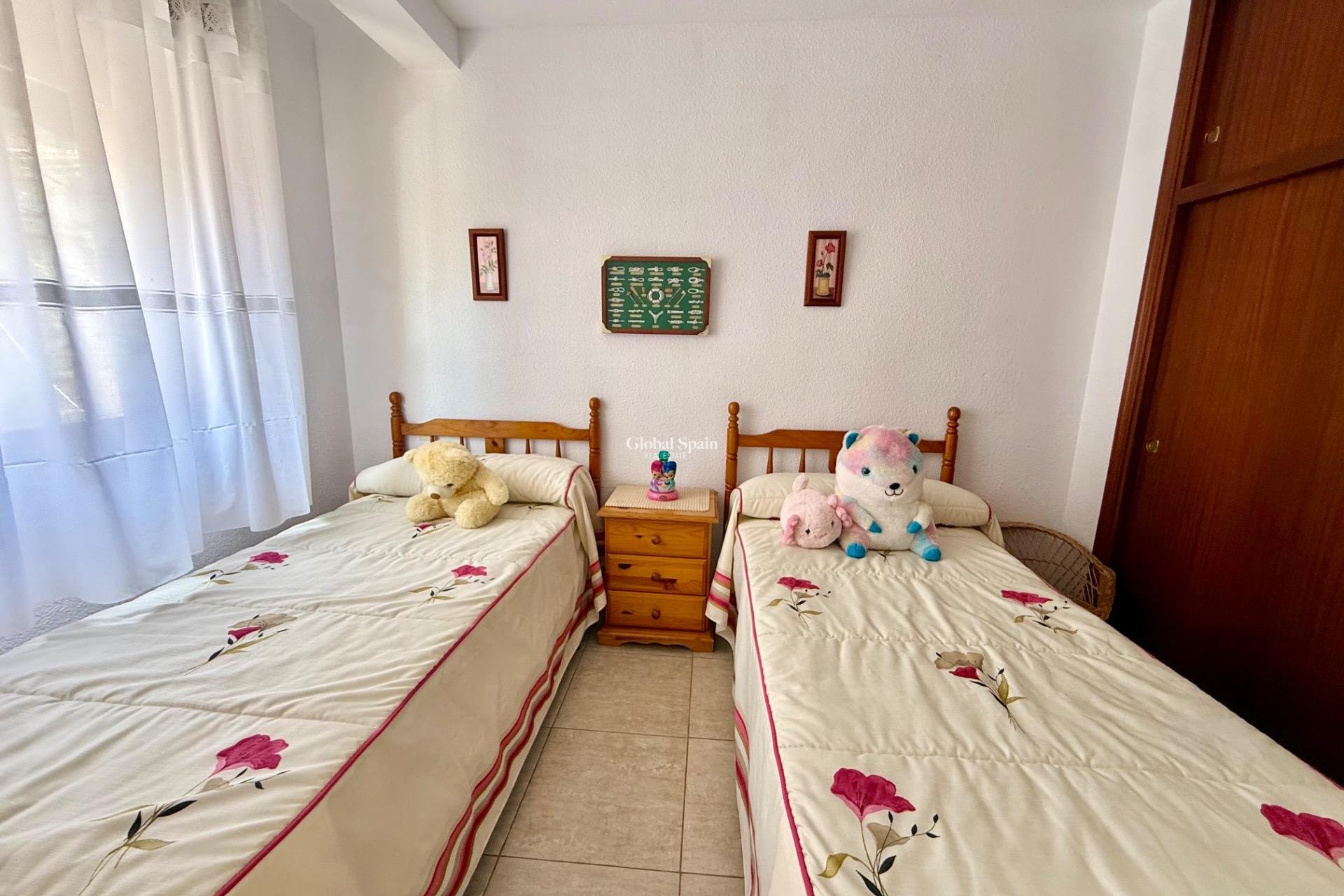Resale - APARTMENT -
TORREVIEJA - Los Europeos