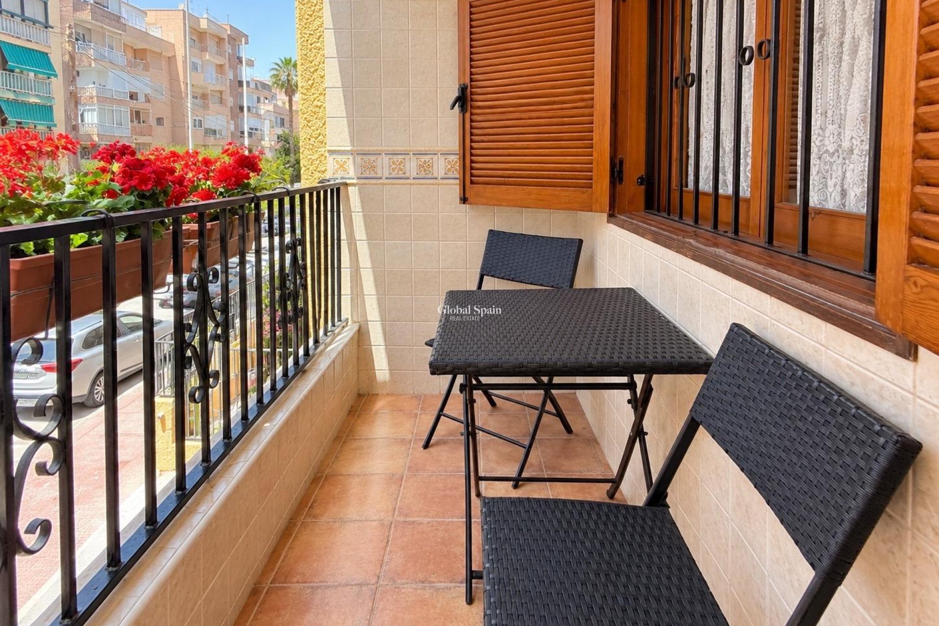 Resale - APARTMENT -
TORREVIEJA - Los Europeos