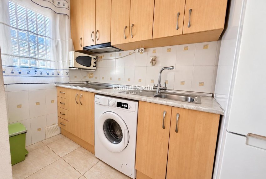 Resale - APARTMENT -
TORREVIEJA - Los Europeos