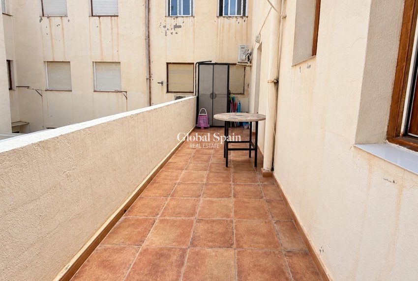 Resale - APARTMENT -
TORREVIEJA - Los Europeos