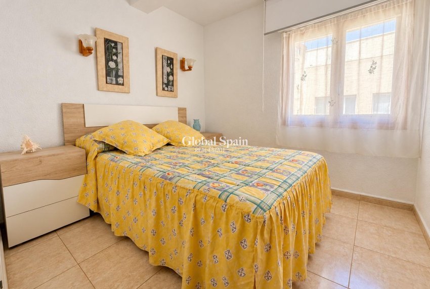 Resale - APARTMENT -
TORREVIEJA - Los Europeos