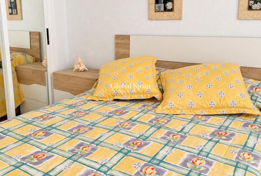 Resale - APARTMENT -
TORREVIEJA - Los Europeos