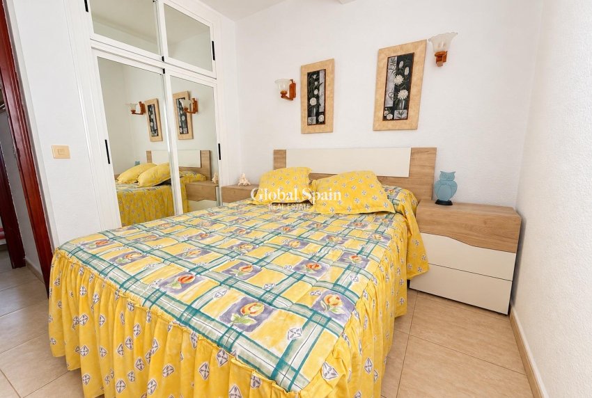 Resale - APARTMENT -
TORREVIEJA - Los Europeos