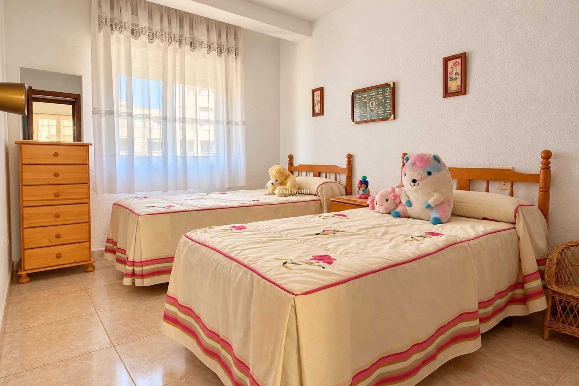 Resale - APARTMENT -
TORREVIEJA - Los Europeos