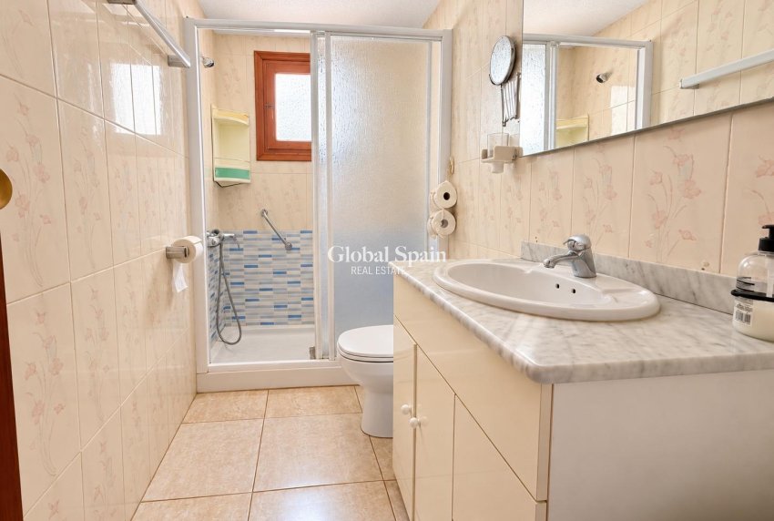 Resale - APARTMENT -
TORREVIEJA - Los Europeos