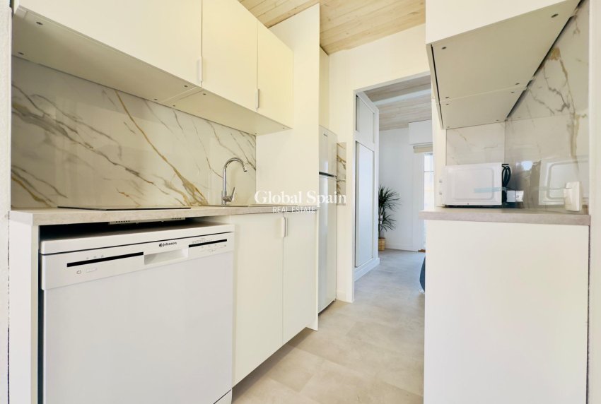 Resale - Apartment -
TORREVIEJA - Los Frutales