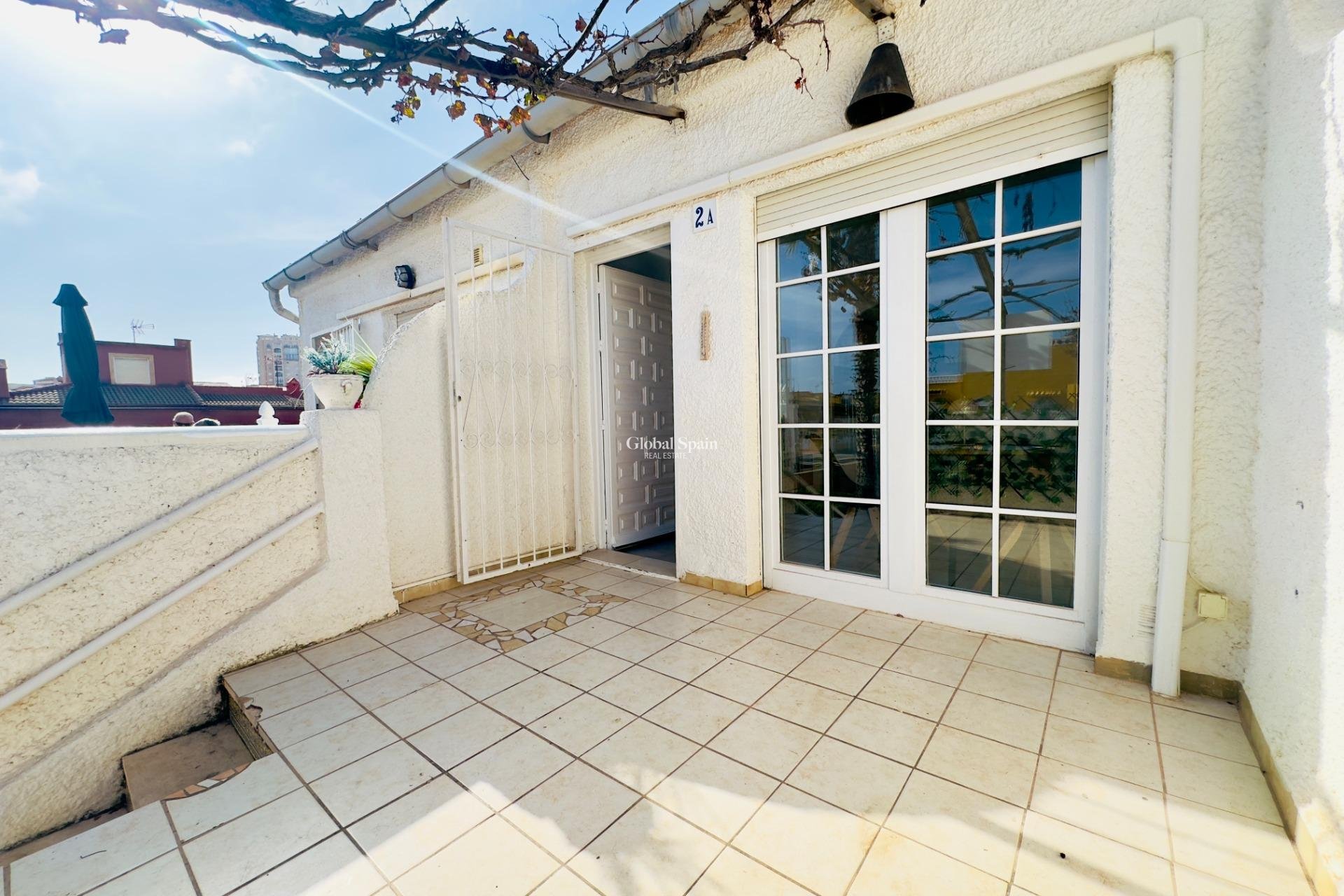 Resale - Apartment -
TORREVIEJA - Los Frutales