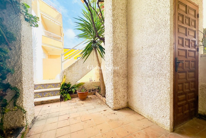Resale - Apartment -
TORREVIEJA - Los Frutales