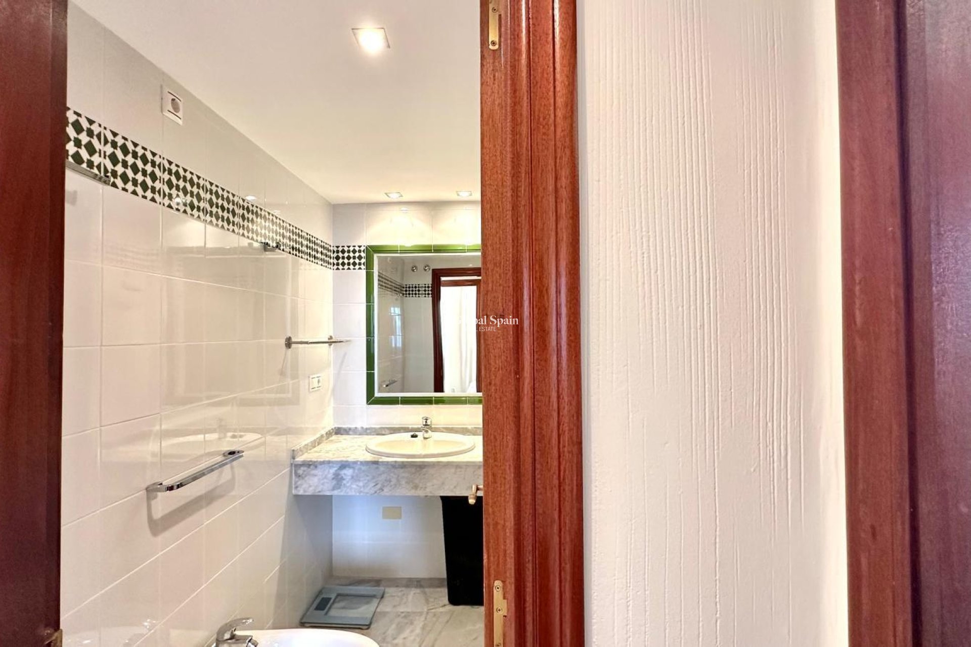 Resale - APARTMENT -
TORREVIEJA - Los Frutales