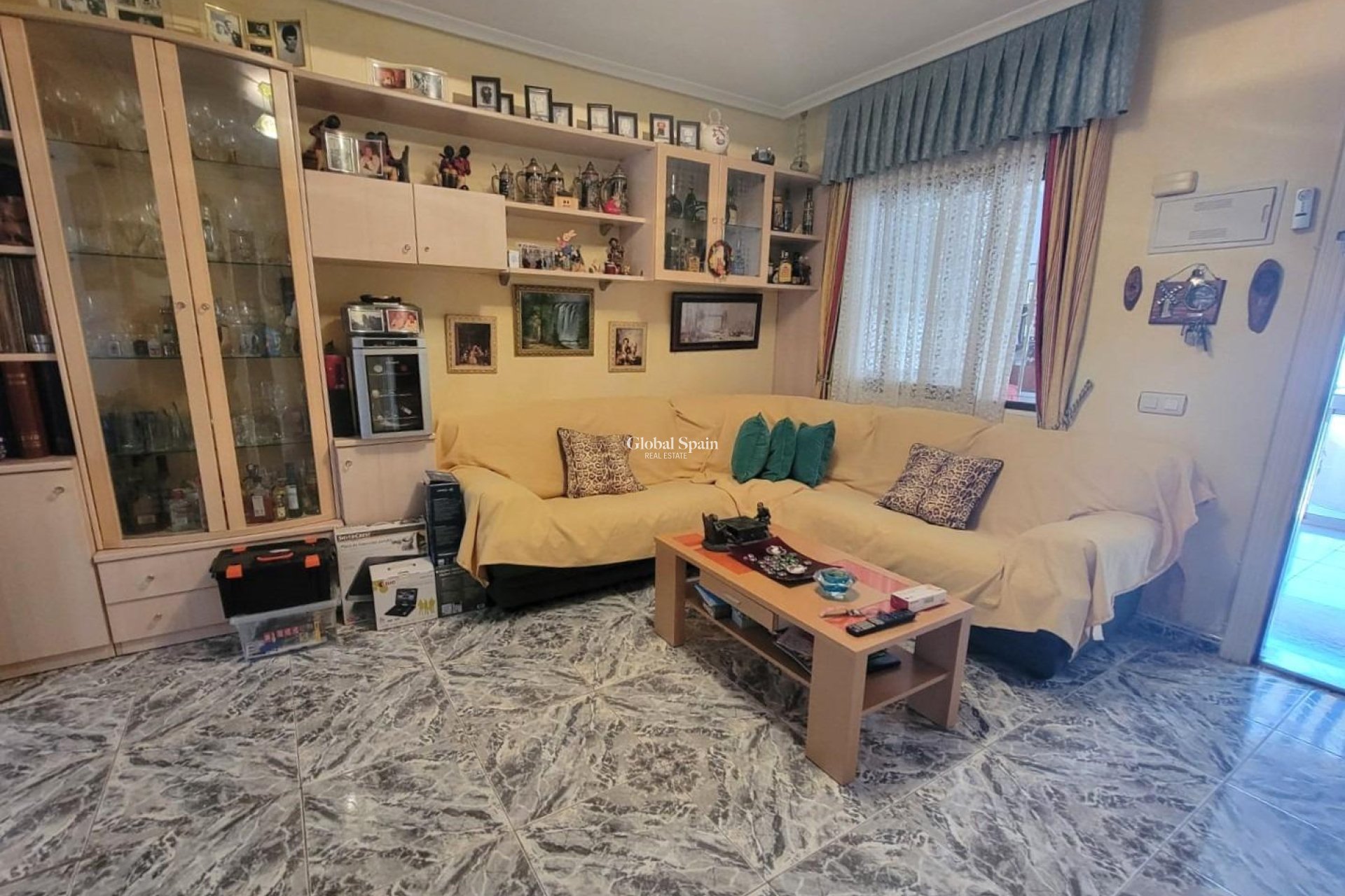 Resale - APARTMENT -
TORREVIEJA - Los Frutales