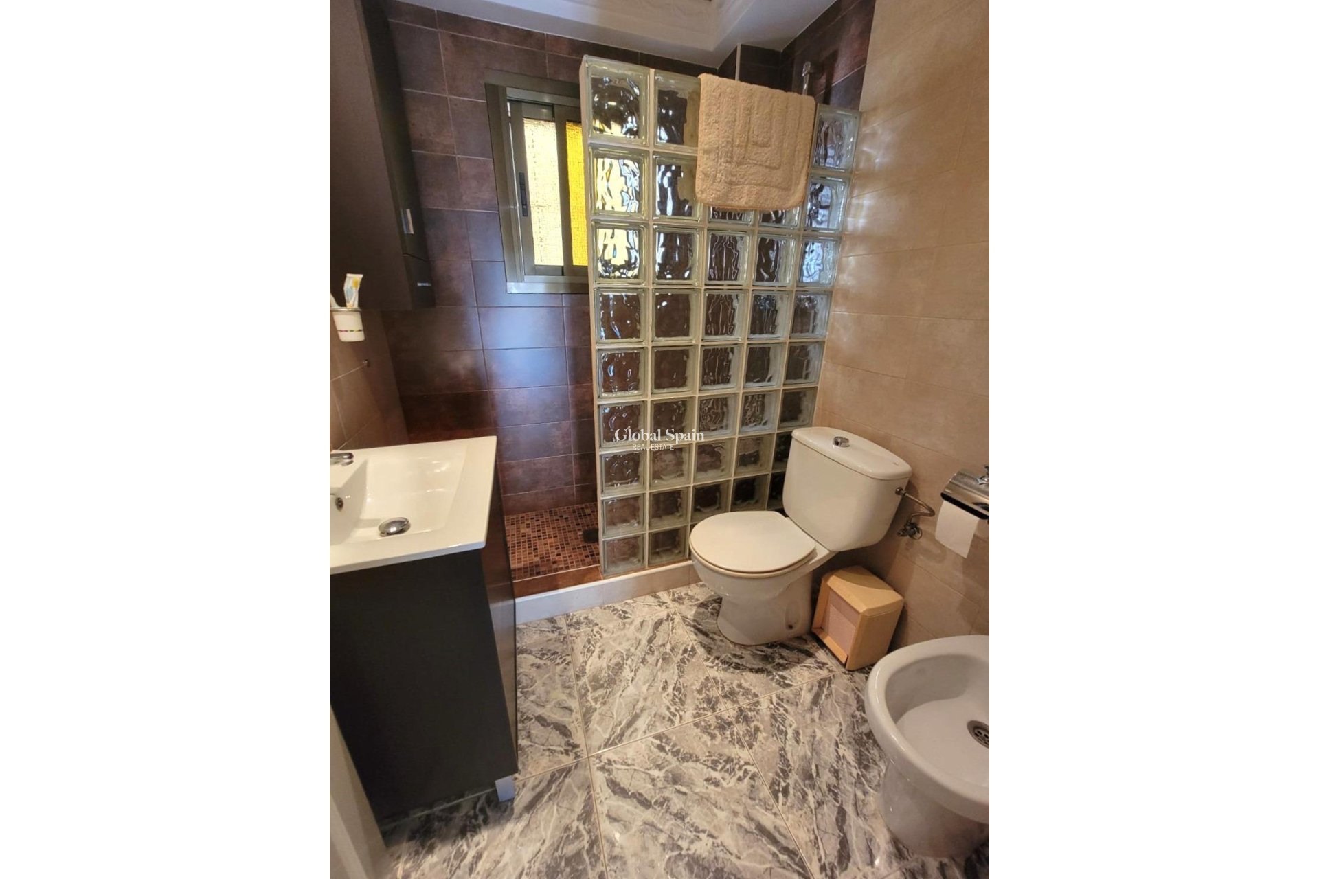 Resale - APARTMENT -
TORREVIEJA - Los Frutales