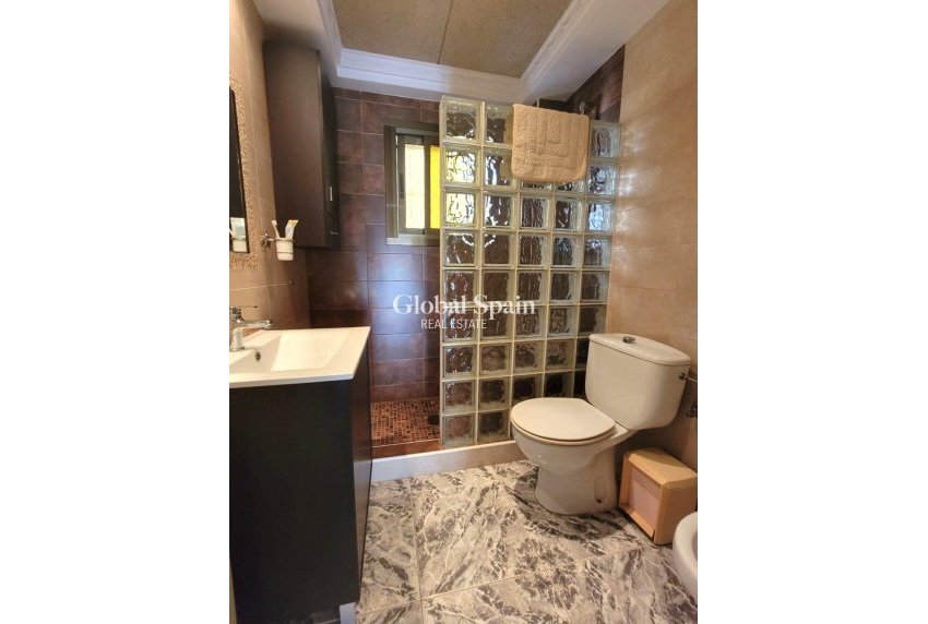 Resale - APARTMENT -
TORREVIEJA - Los Frutales