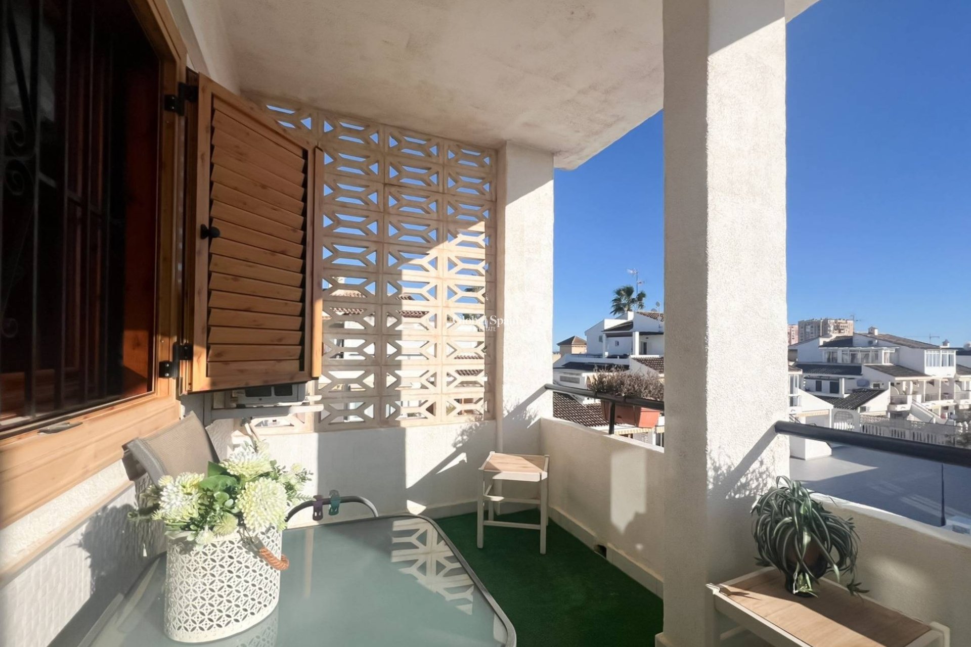 Resale - APARTMENT -
TORREVIEJA - Los Frutales