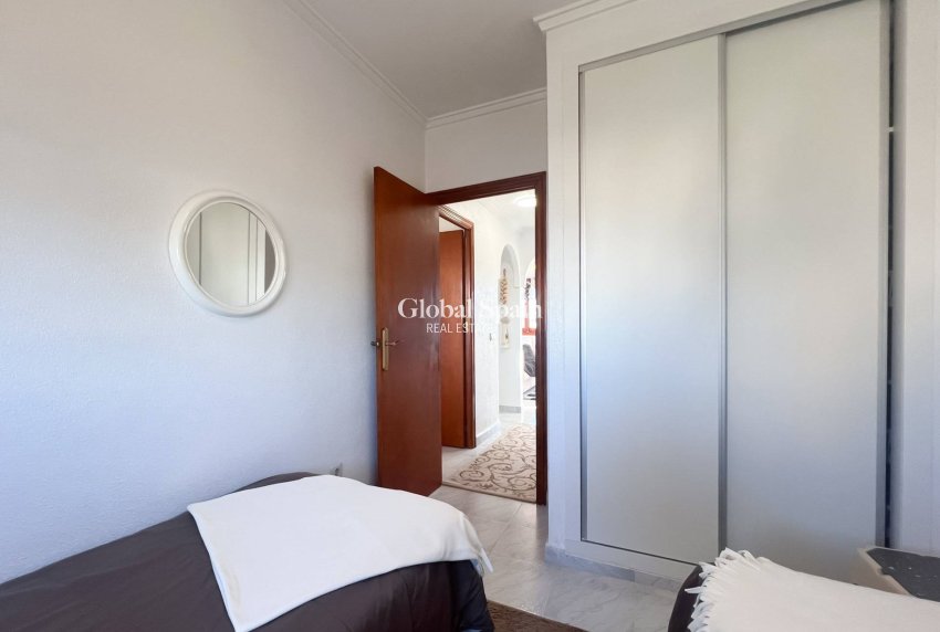 Resale - APARTMENT -
TORREVIEJA - Los Frutales