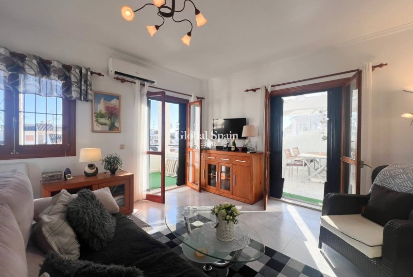 Resale - APARTMENT -
TORREVIEJA - Los Frutales